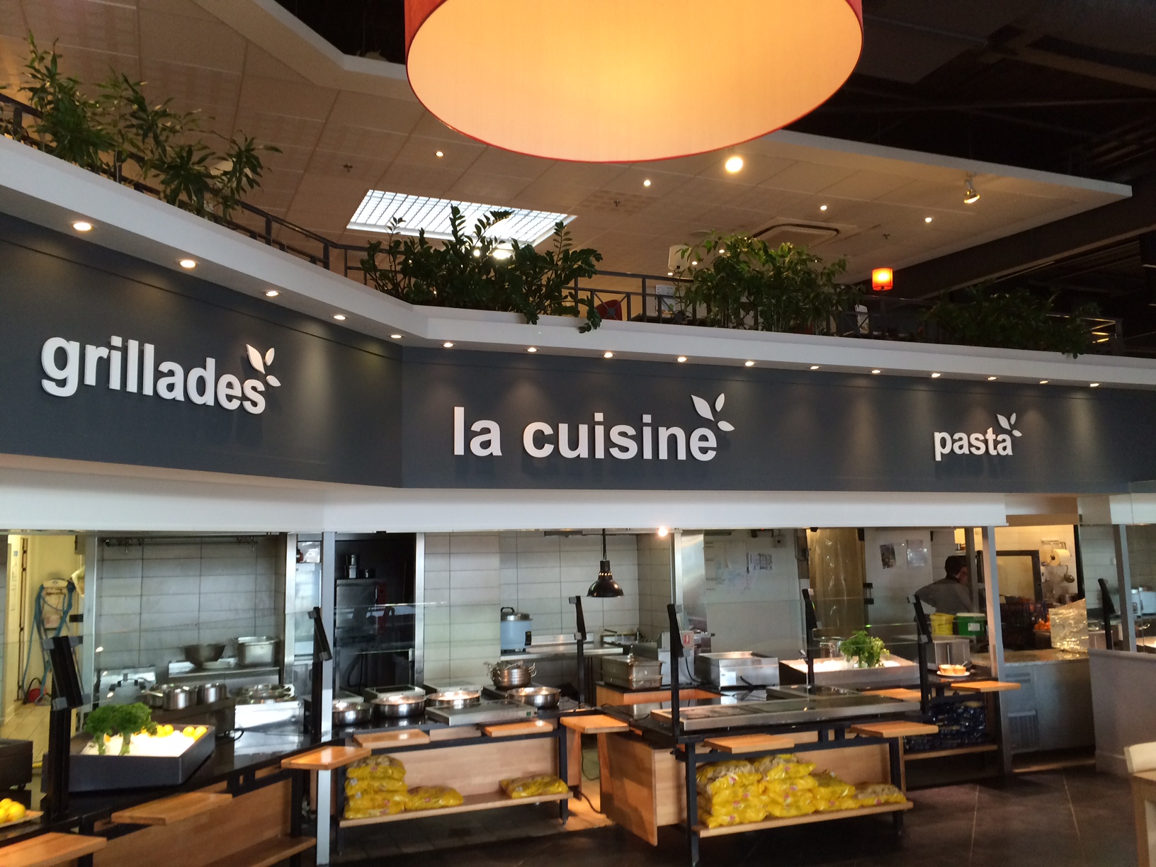 Lettres découpées intérieures CRESCENDO Agen (47)