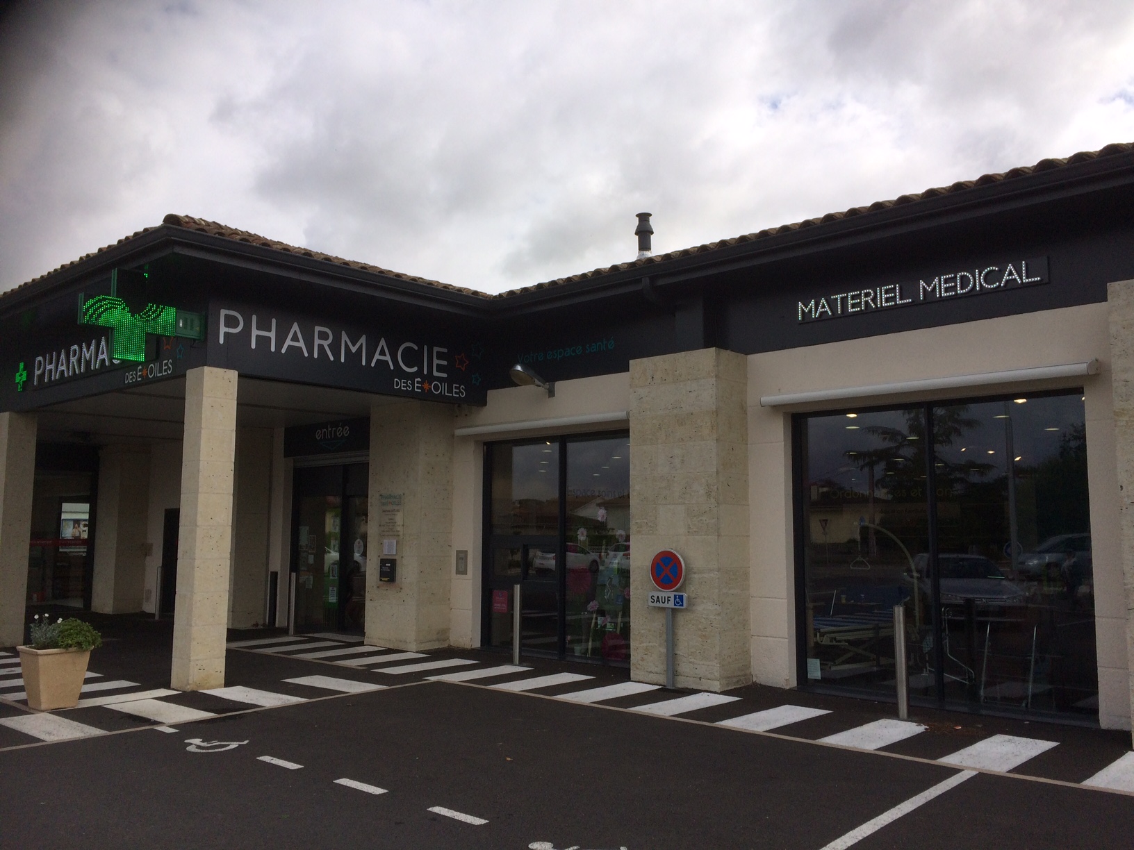 Enseigne Lumineuse Pharmacie Des Etoiles Fleurance(32)