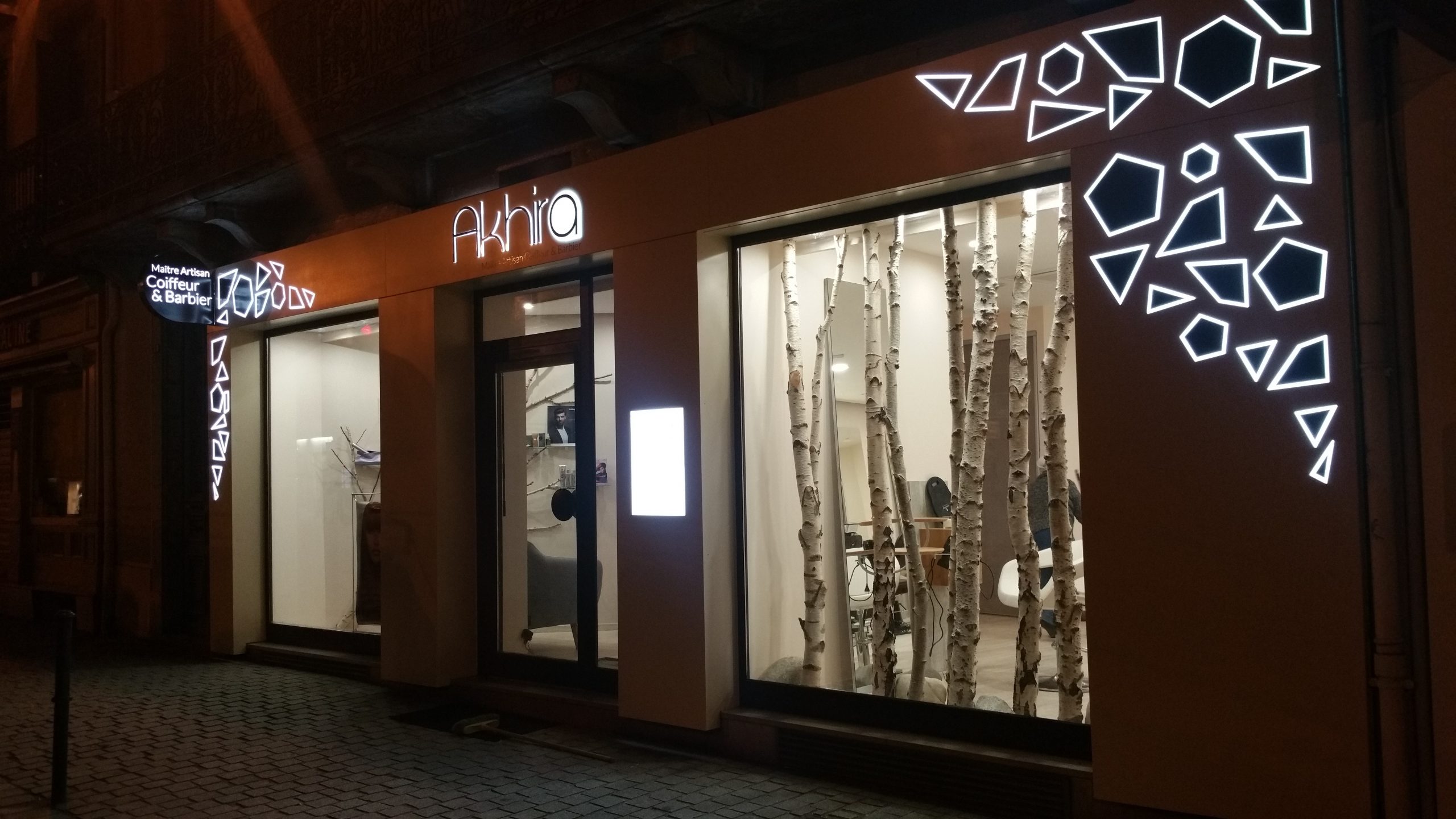 Habillage de façade AKHIRA Lourdes