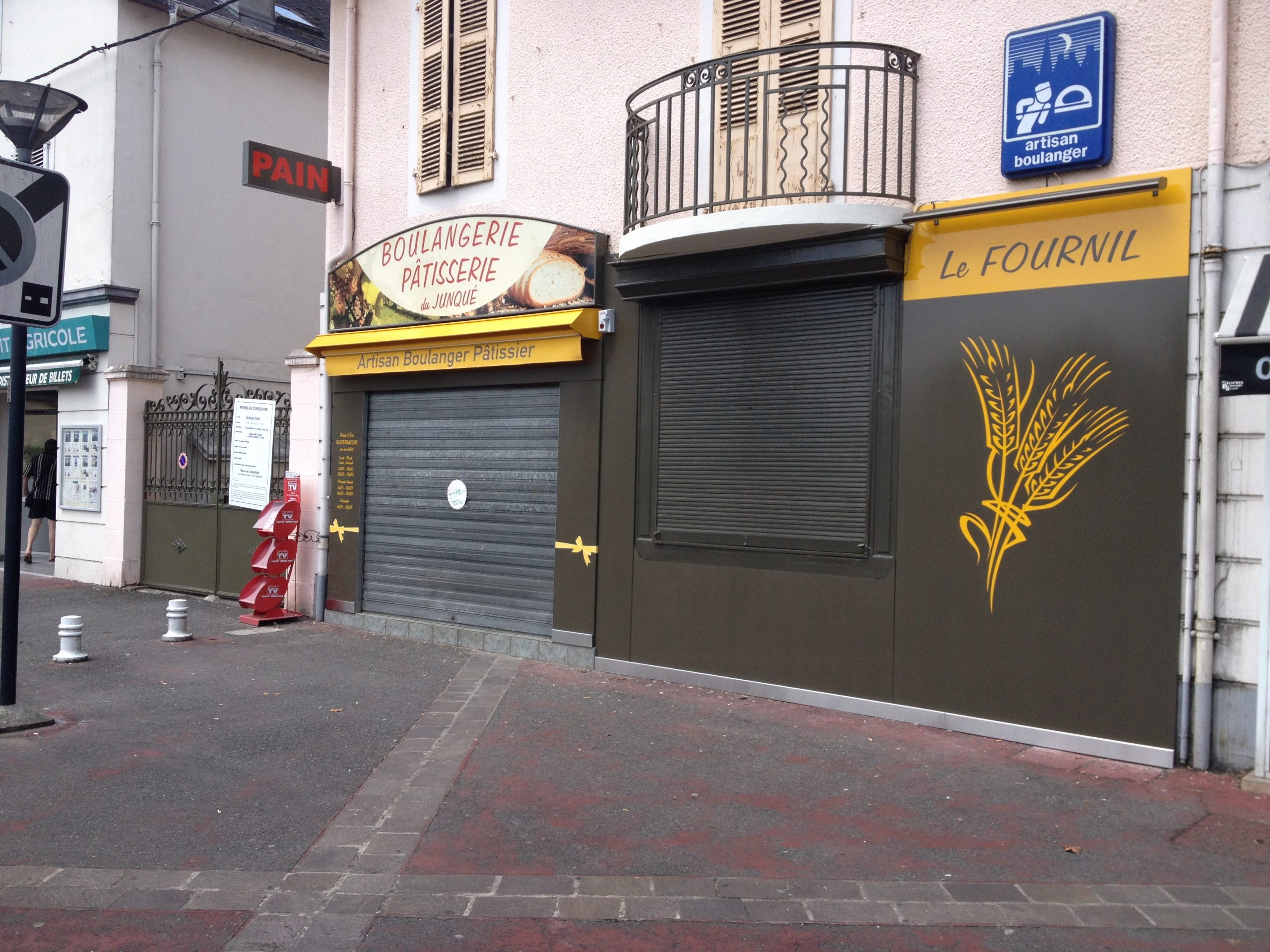 Habillage de façade BOULANGERIE DU JUNQUE Jurançon (64)