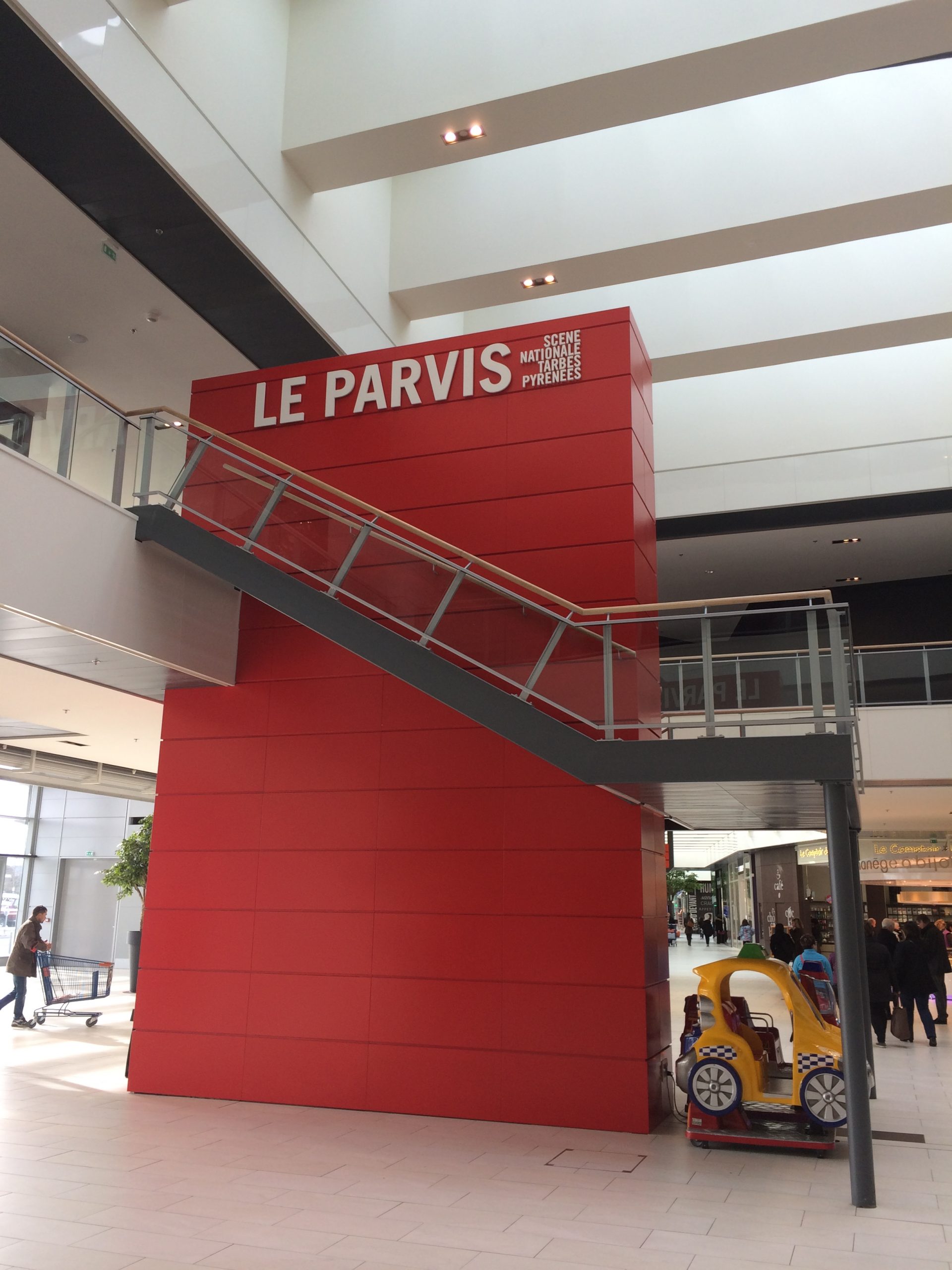 Lettres PVC PARVIS