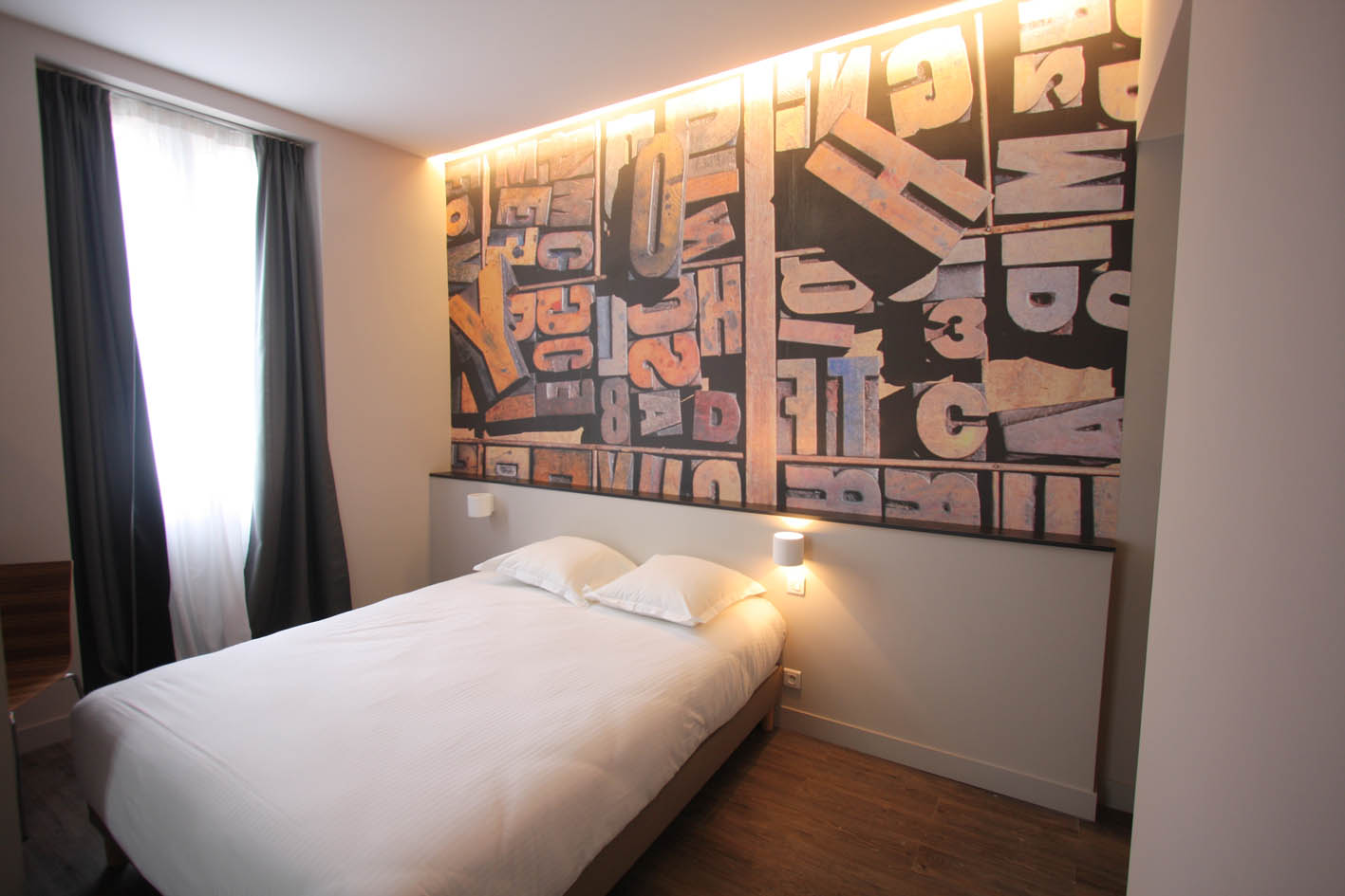 Tapisserie imprimée HOTEL DE LA PRESSE Bordeaux (33) 3